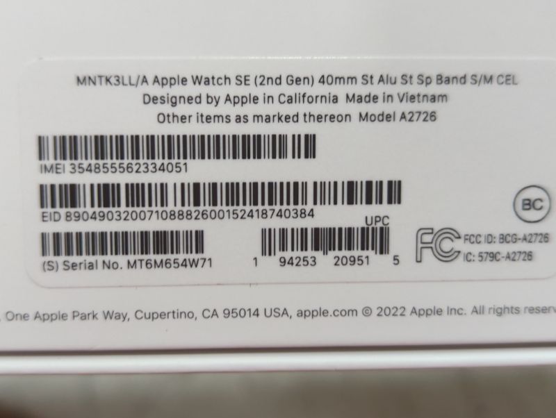 Photo 7 of "NEW SEALED IN BOX" 
Apple Watch SE (2nd Gen) [GPS + Cellular 40mm] Smart Watch w/Starlight Aluminum Case & Starlight Sport Band - S/M. Fitness & Sleep Tracker, Crash Detection, Heart Rate Monitor, Water Resistant Starlight Aluminium Case with Starlight S