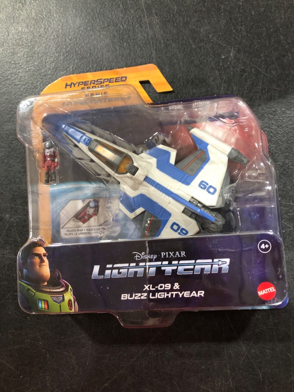 Photo 2 of Disney Pixar Lightyear Hyperspeed Series XL-09 Spaceship & Buzz Lightyear Figure, 6 Inch Long Vehicle & 1.25 Inch Figure, Toy 4 Years & Up XL-09 & Buzz