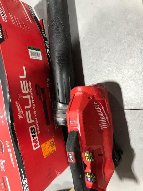 Photo 2 of Milwaukee M18 FUEL 120 MPH 450 CFM 18-Volt Lithium-Ion Brushless Cordless Handheld Blower (Tool-Only)
