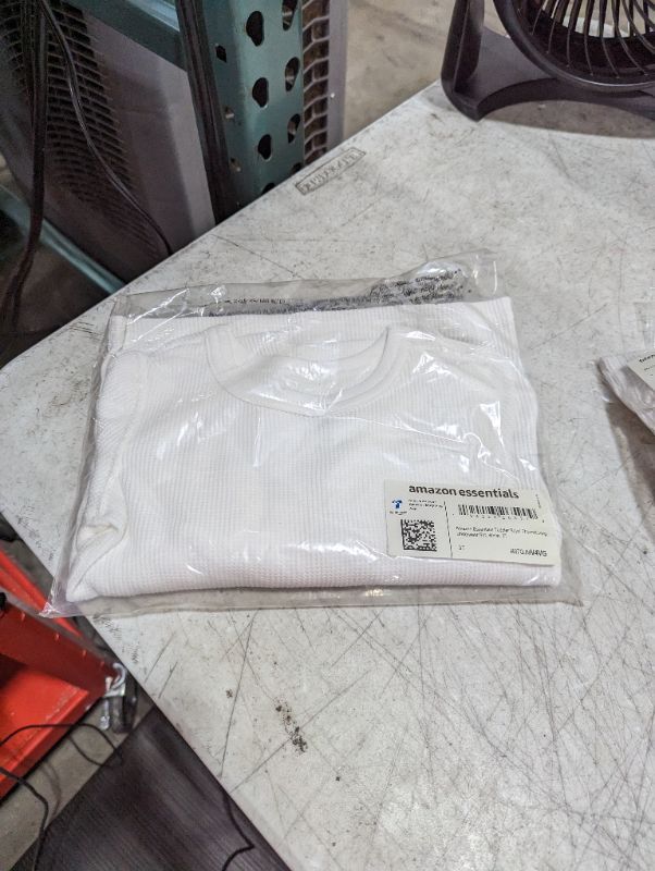 Photo 1 of Amazon Essentials Boys and Toddlers' Thermal Long Underwear Set 3T White