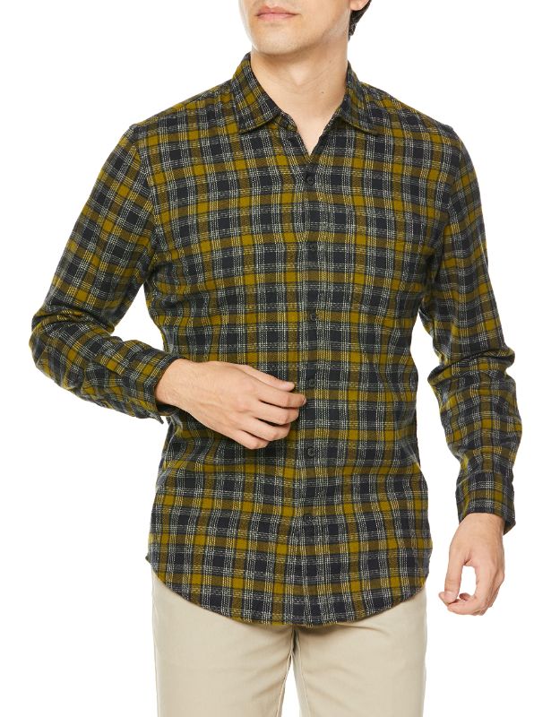 Photo 1 of Amazon Essentials Men's Slim-Fit Long-Sleeve Flannel Shirt Large Olive Plaid