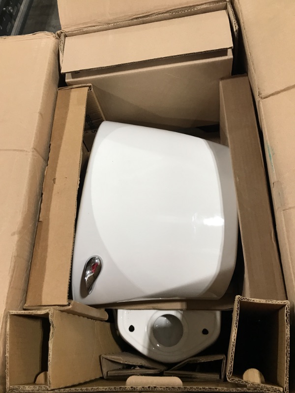 Photo 3 of American Standard Cadet 3 FloWise Right Height 2-Piece 1.28 GPF Single Flush Elongated Toilet in White with Slow Close Seat
