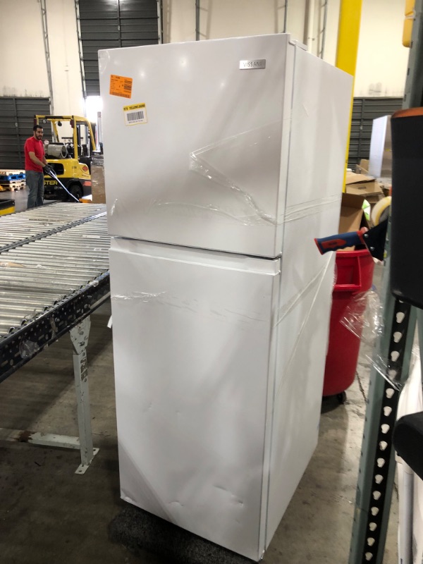 Photo 2 of 10.1 cu. ft. Top Freezer Refrigerator in White