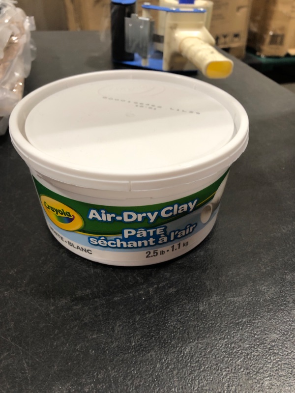 Photo 2 of Crayola Air Dry Clay, White, No Bake Modeling Clay for Kids, 2.5lb 2.5lb Tub 2.5lb Tub White