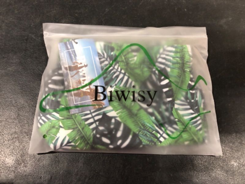 Photo 2 of Biwisy Mens Swim Trunks Quick Dry Swim Shorts with Mesh Lining Funny Beach Shorts Large Black&green Leaves