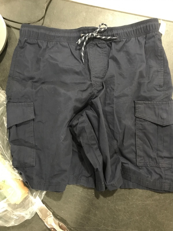 Photo 2 of Amazon Essentials Men's 9" Elastic Waist Cargo Short Large Navy