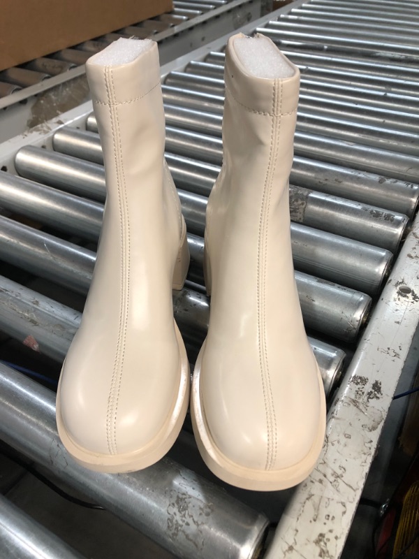Photo 1 of Lookmee Chelsea Ankle boots Women's GO GO Ankle Boots Elastic Chunky Heel Lug Sole Soft Patent 7 White Rice