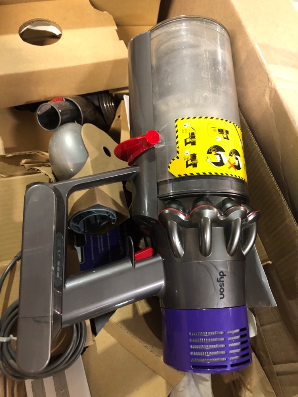 Photo 4 of ***READ NOTES BELOW***PARTS ONLY NON REFUNDABLE NO RETURNS SOLD AS IS*****Dyson V8 Animal Extra cordless vacuum cleaner, Silver/Purple