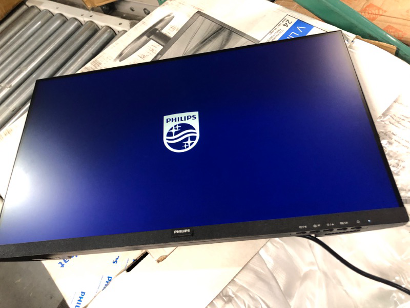 Photo 3 of PHILIPS New 24 inch Frameless Full HD (1920 x 1080) 100Hz Monitor, VESA, HDMI x1, VGA Port x1, 241V8LB 24" Class 