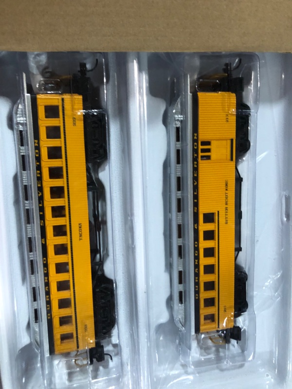 Photo 4 of Bachmann Trains - Durango & Silverton Ready To Run Electric Train Set - HO Scale