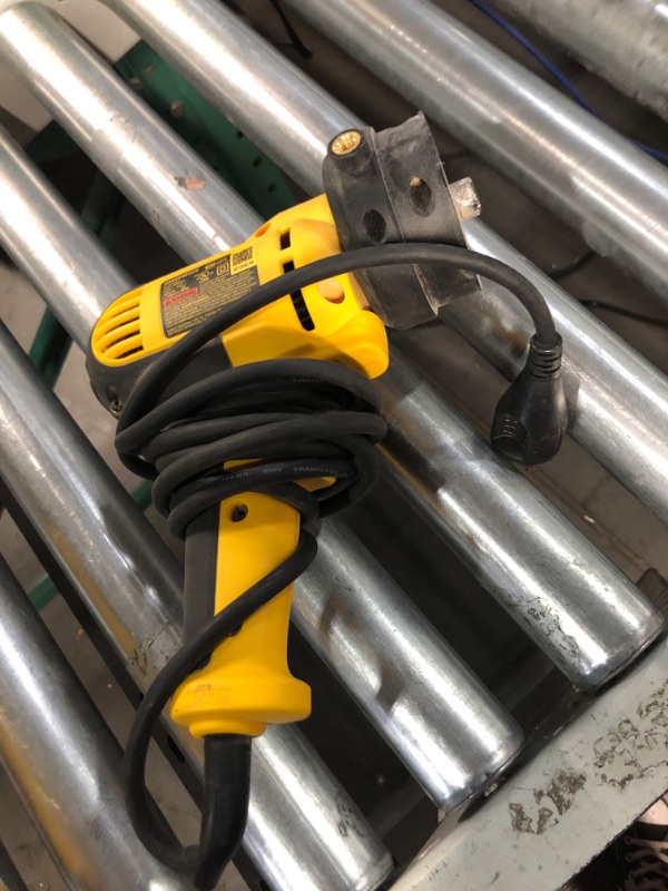 Photo 5 of DEWALT Rotary Sander, Variable Speed, Dust Shroud, 5-Inch (DWE6401DS), Yellow