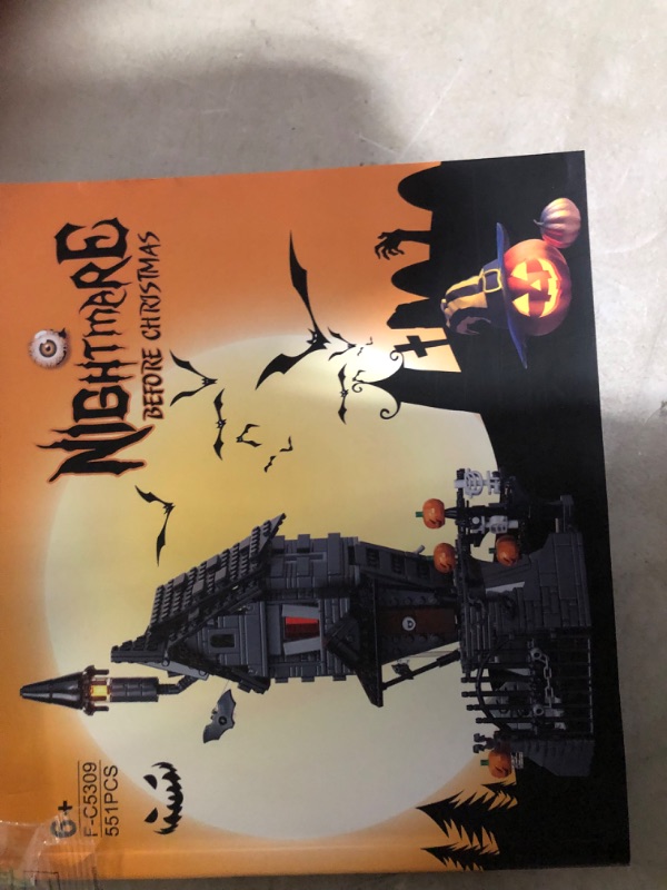 Photo 6 of **SOME LOOSE PIECES. MOST BAGS SEALED**
Nightmare Before Christmas Halloween Jack's and Sally Haunted House Building Set with Led Light (568pcs)