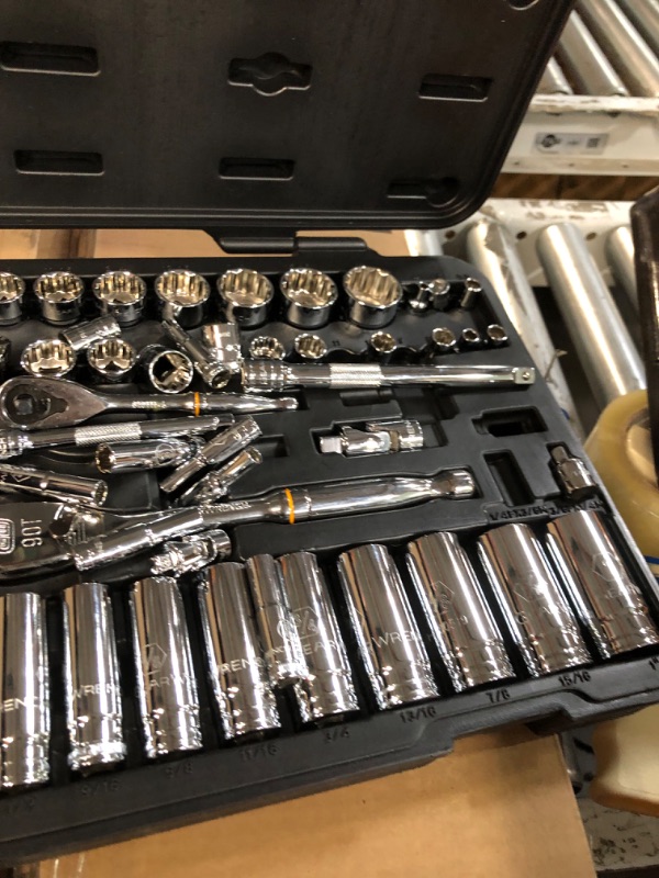 Photo 5 of GEARWRENCH 76 Pc. 1/4" & 3/8" Drive 12 Pt. Standard & Deep Mechanics Tool Set, SAE/Metric - 80948