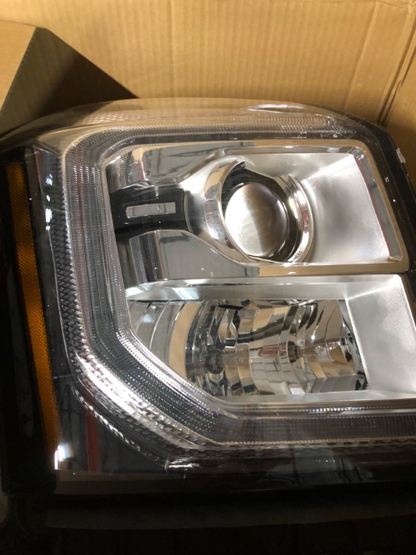 Photo 2 of Dasbecan Headlight Assembly Compatible With 2015-2020 GMC Yukon/Yukon XL Right Passenger Side Halogen Headlamp Replaces# 84294010 GM2503414