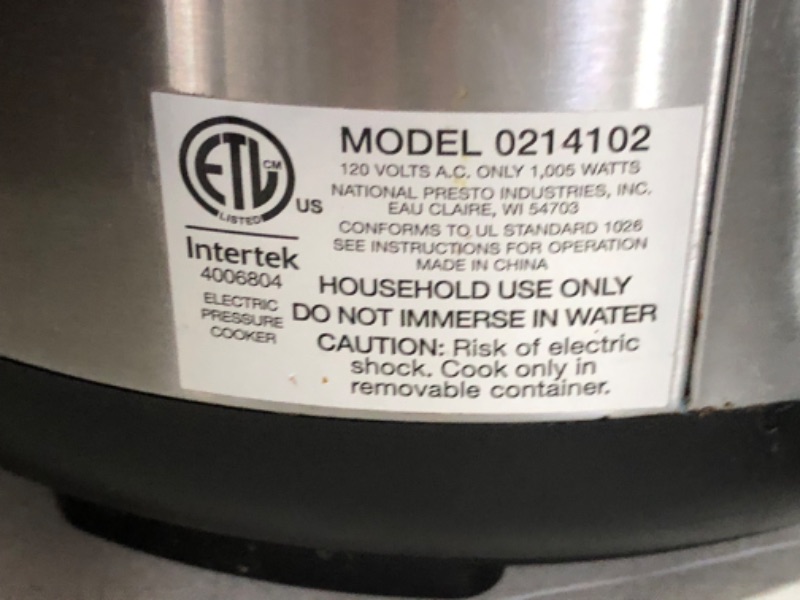 Photo 8 of ***HEAVILY USED - SEE COMMENTS***
Presto 02141 6-Quart Electric Pressure Cooker, Black, Silver, Stainless steel