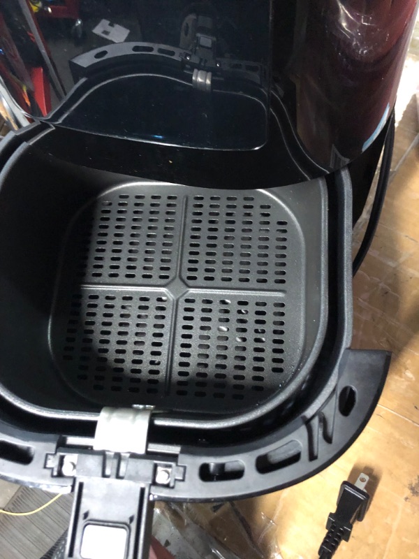 Photo 3 of PHILIPS 3000 Series Air Fryer Essential Compact with Rapid Air Technology, 