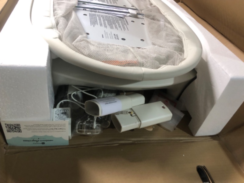 Photo 3 of ***USED - DIRTY - UNABLE TO TEST - LIKELY MISSING PARTS***
4moms MamaRoo Sleep Bassinet, Supports Baby's Sleep with Adjustable Features - 5 Motions, 5 Speeds, 4 Soothing Sounds and 2 Heights