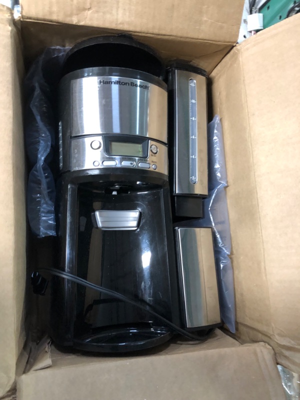 Photo 2 of ***USED - MIGHT BE MISSING PARTS - UNABLE TO TEST***
Hamilton Beach Brewstation Dispensing Coffee Maker with 12 Cup Internal Brew Pot