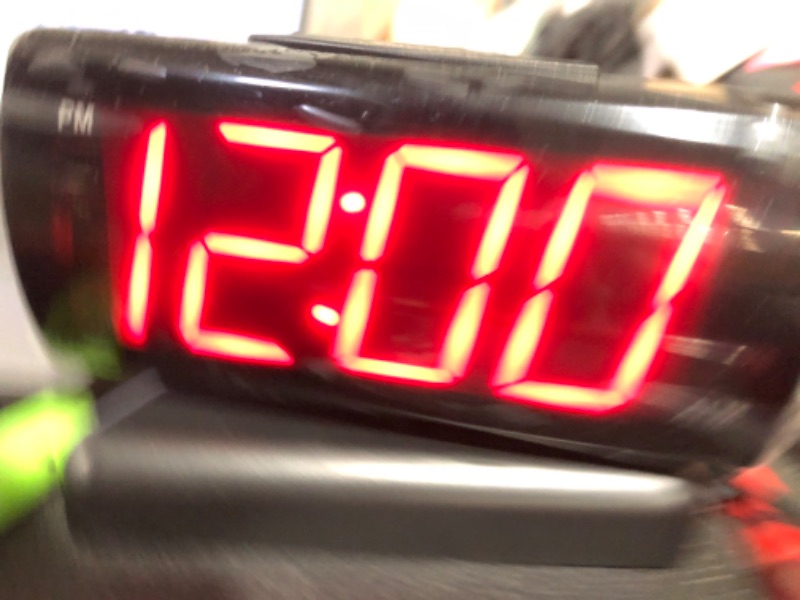 Photo 1 of GING YHAU Alarm Clock Big Digits  (B-Red)