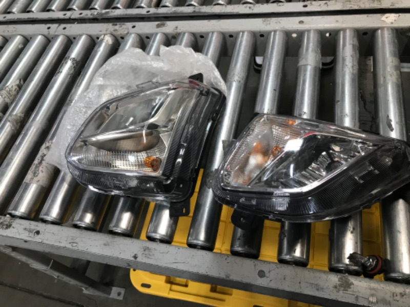 Photo 3 of G-PLUS Fog Light w/Signal Compatible with Chevy Equinox 2018 2019 2020 Clear Lens Driver 