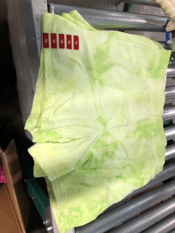 Photo 2 of Member's Mark Ladies Tie Dye Short Regular Fit SIZE X-Large Chartreuse