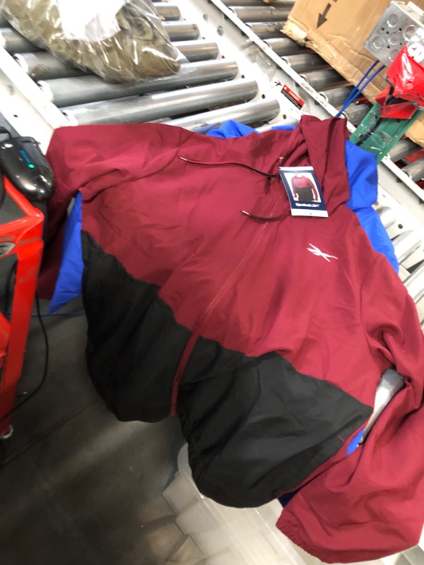 Photo 3 of REEBOK RUNNING JACKET 2PACK BLUE AND RED SIZE LARGE