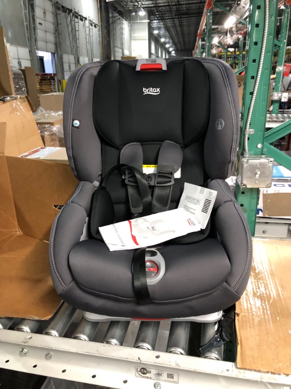 Photo 4 of Britax Boulevard ClickTight Convertible Car Seat