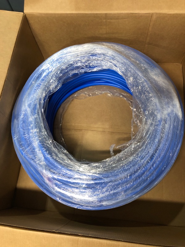 Photo 2 of Happybuy 3/4" PEX Tubing 500Ft Non-Barrier PEX Pipe Red Pex-b Tube Coil for Hot and Cold Water Plumbing Open Loop Radiant Floor Heating System PEX Tubing (3/4" Non-Barrier, 500Ft/Blue) 3/4"x500FT Blue