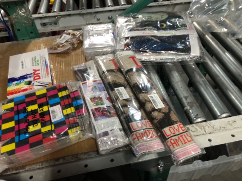Photo 1 of *NON REFUNDABLE* Bundle of Arts and Crafts 