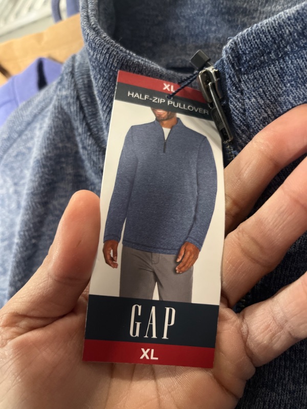 Photo 2 of GAP PULLOVER SIZE XL 