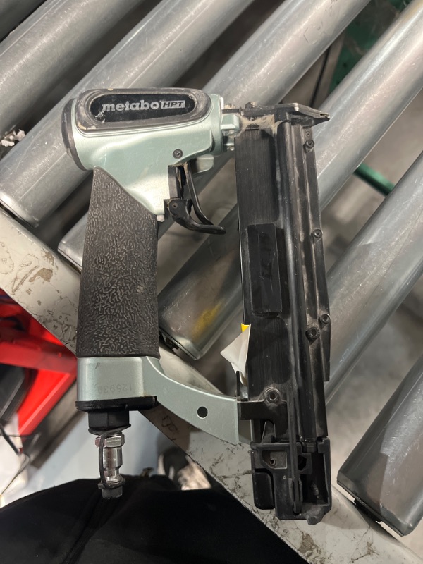 Photo 3 of Metabo HPT Pin Nailer