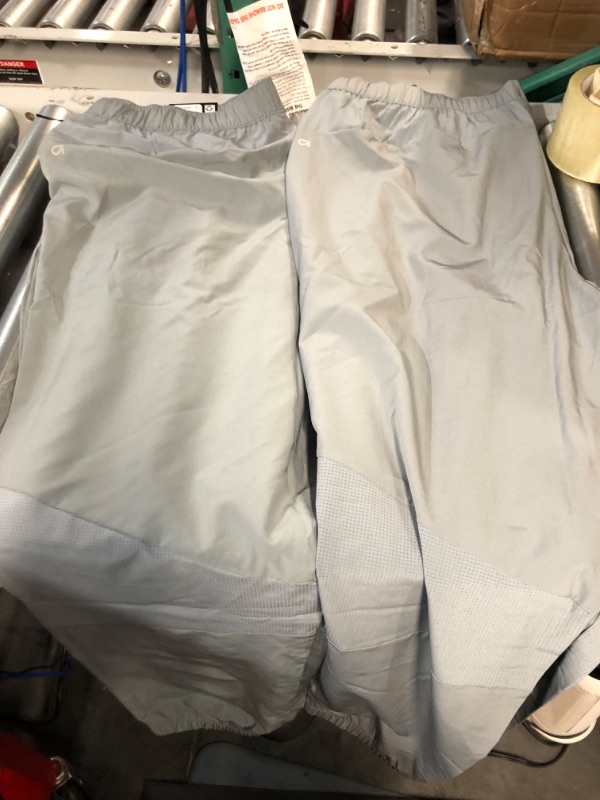 Photo 2 of Gap fit performance jogger XLARGE (2pack)