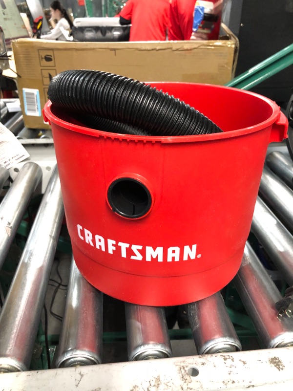 Photo 2 of NEW Craftsman Vacuum Cleaner 2.5 Gallon 2 Peak HP Wet/Dry Vac