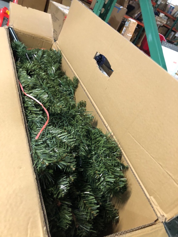 Photo 1 of **SEE NOTES**
6.5ft Christmas Tree,Pre-lit 