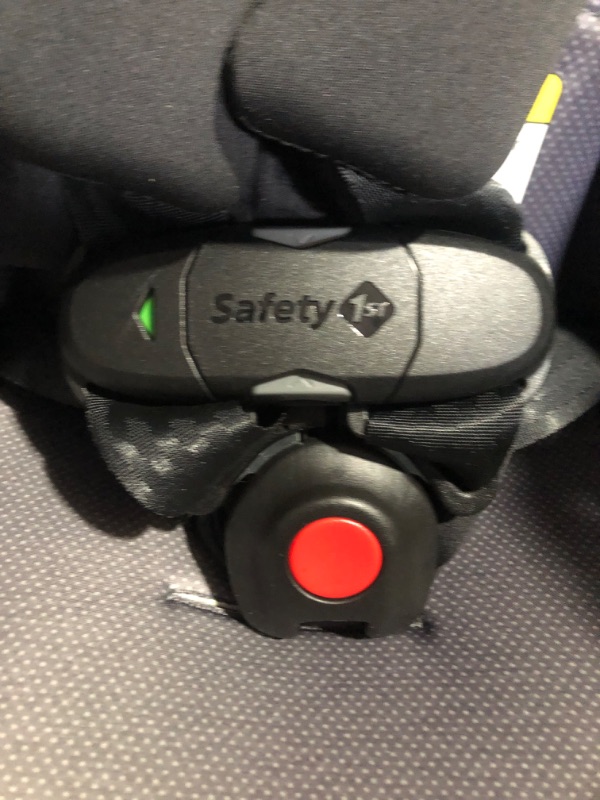 Photo 6 of **MISSING CUP HOLDERS**
Safety 1st Turn and Go 360 DLX Rotating All-in-One Car Seat, Provides 360° seat Rotation