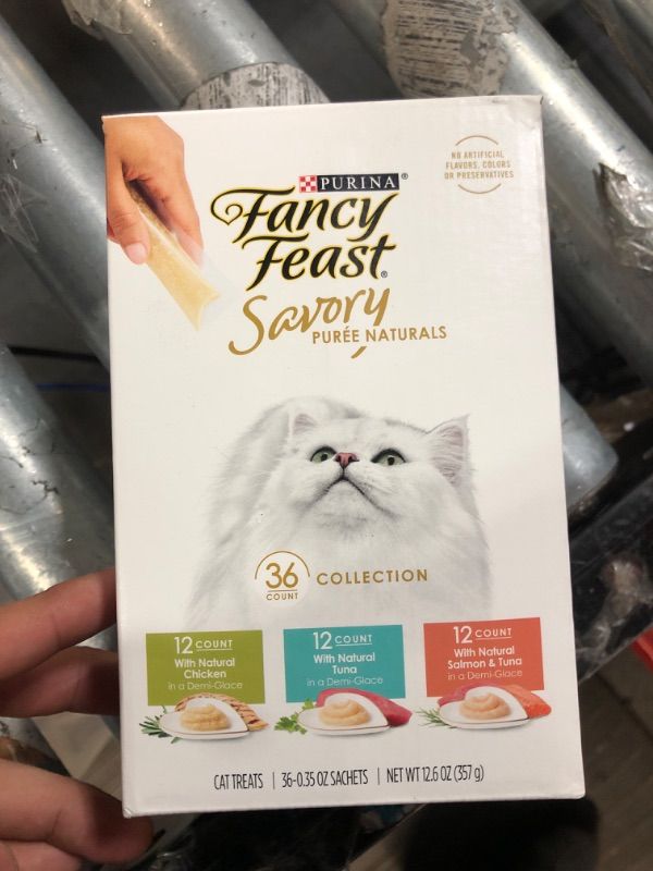 Photo 2 of (EXP FEB 2024)Fancy Feast Savory Puree Pouches, Variety Pack, 0.35 Ounce (Pack of 36)