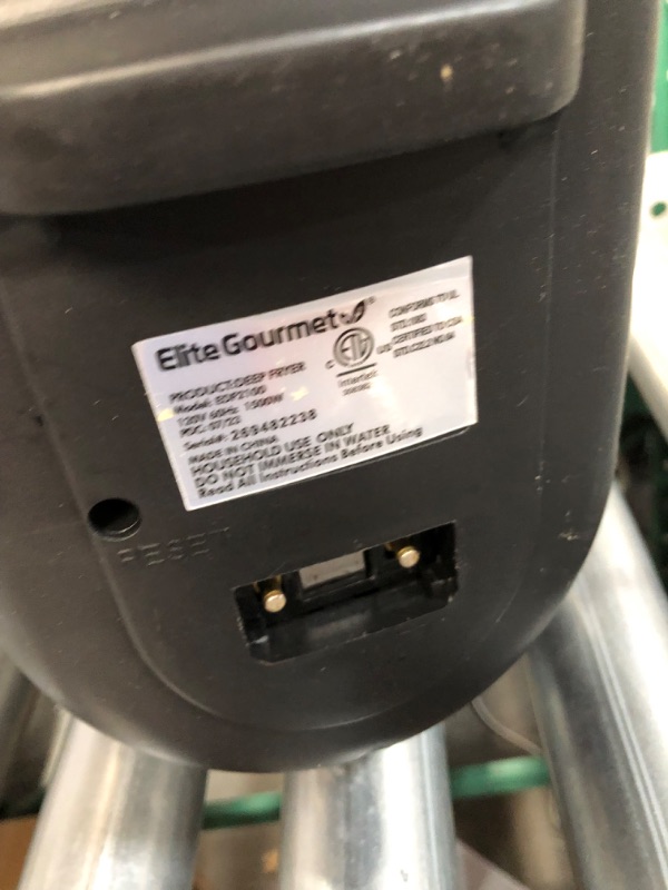 Photo 3 of **PARTS ONLY DOES NOT POWER ON**
Elite Gourmet EDF2100 Electric Immersion Deep Fryer 