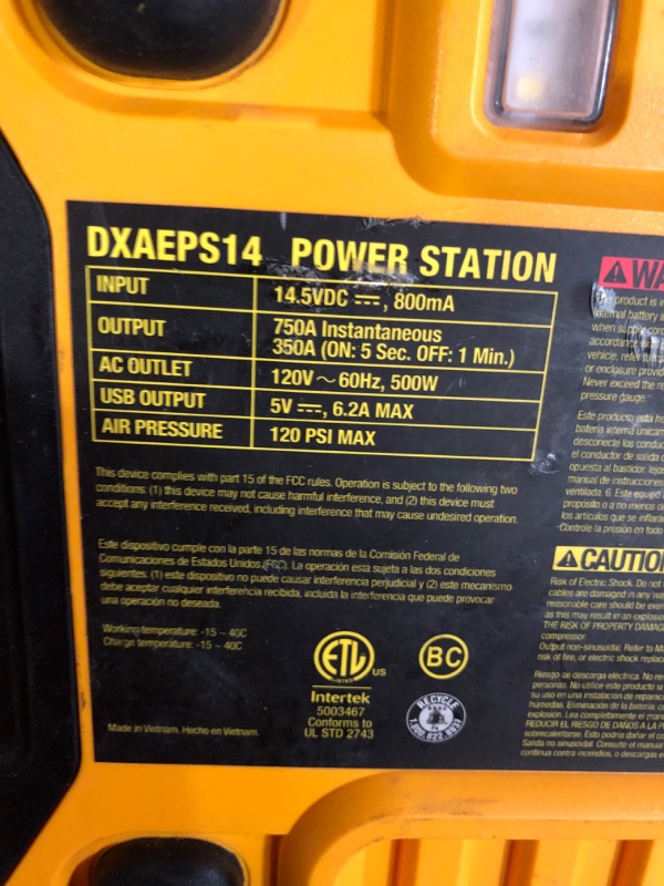 Photo 5 of DEWALT DXAEPS14 1600 Peak Battery Amp 12V Automotive Jump Starter/Power Station 