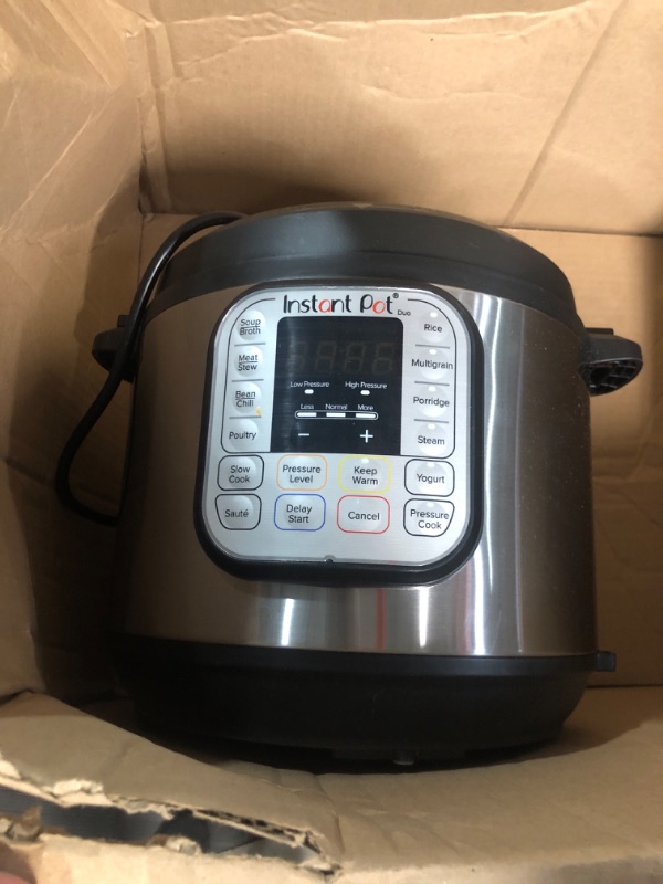 Photo 2 of **NONREFUNDABLE**FOR PARTS OR REPAIR**SEE NOTES**
Instant Pot Duo 7-in-1 Electric Pressure Cooker