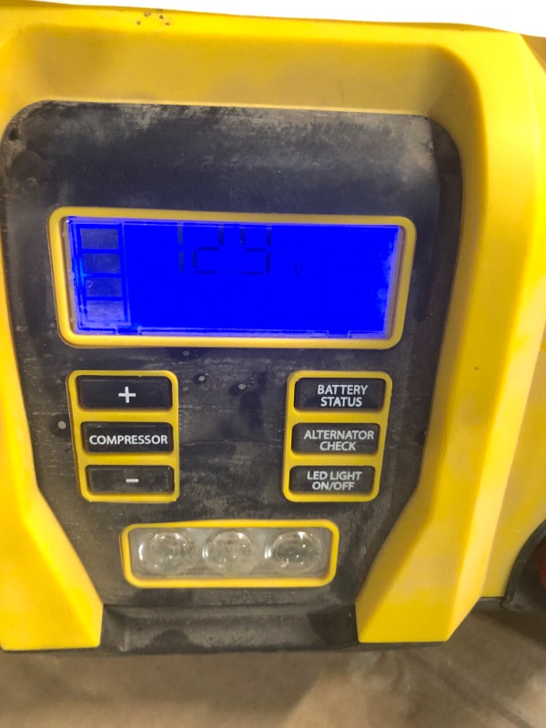 Photo 6 of ***NOT FUNCTIONAL - DOESN'T POWER ON - FOR PARTS ONLY - NONREFUNDBALE - SEE COMMENTS***
Stanley PP1DCS Fatmax 1000 Peak Amp Power Station