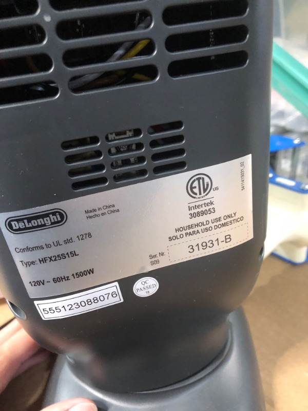 Photo 6 of **FOR PARTS ONLY*****non functional
Delonghi Tower Ceramic Heater - Gray - 15L - Each