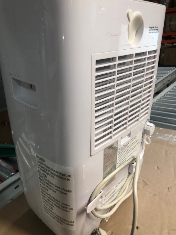 Photo 6 of **FOR PARTS ONLY***READ NOTES
Waykar 80 Pints Energy Star Dehumidifier for Spaces up to 5,000 Sq. Ft at Home, in Basements and Large Rooms with Drain Hose and 1.14 Gallons Water Tank 80 Pints 5000 Sq. Ft