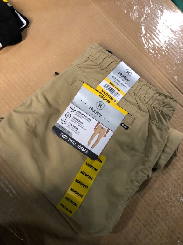 Photo 1 of hurley tech twill jogger medium (khaki)