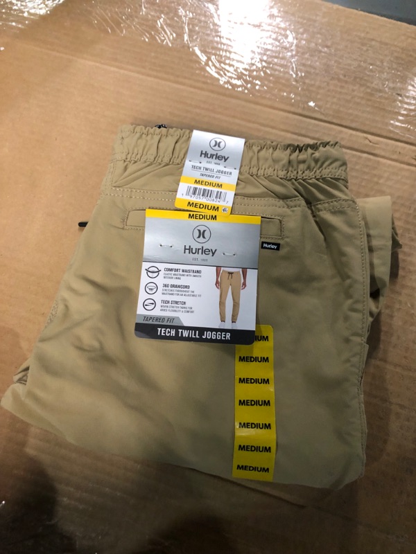 Photo 2 of hurley tech twill jogger medium (khaki)