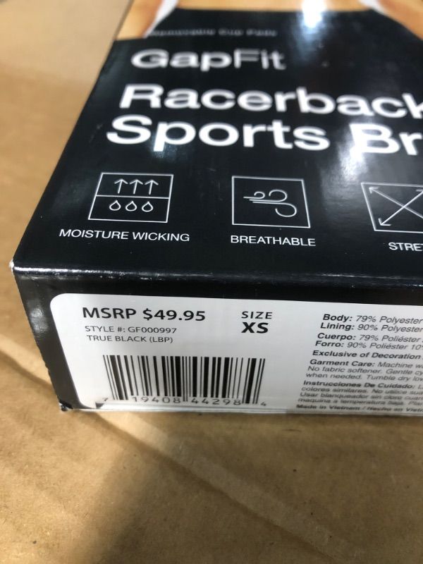 Photo 1 of GAP Fit Women's 4 Way Stretch Moisture Wicking Racerback Sports Bra (XS)
