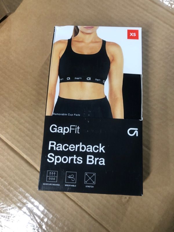 Photo 3 of GAP Fit Women's 4 Way Stretch Moisture Wicking Racerback Sports Bra (XS)
