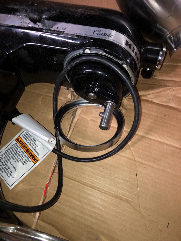 Photo 1 of **FOR PARTS ONLY**** READ NOTES
KitchenAid Classic Series 4.5 Quart Tilt-Head Stand Mixer K45SS, Onyx Black
