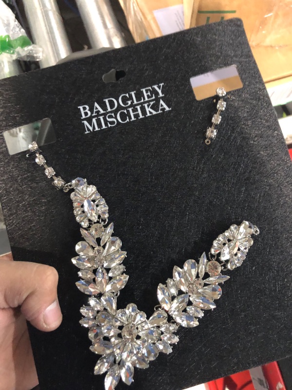 Photo 2 of (DAMAGED BROWKEN FOR PARTS ONLY NON REFUNABLE Badgley Mischka Women's Necklace - Crystal Cluster Design Chunky Elegant Statement Bib Flower Collar Necklace Costume Jewelry