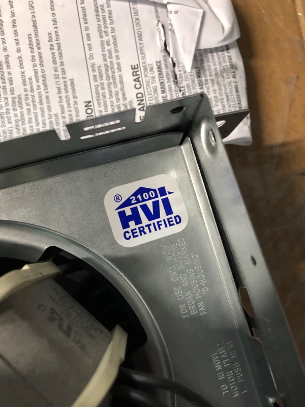 Photo 1 of **FOR PARTS ONLY**** READ NOTES***
Broan 4-Sone 70-CFM White Bathroom Fan
