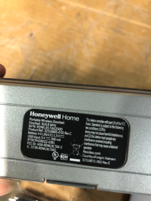 Photo 3 of **FOR PARTS ONLY*** PARTS ONLY
Honeywell Home Series 9 Portable Charcoal Wireless Doorbell Kit
